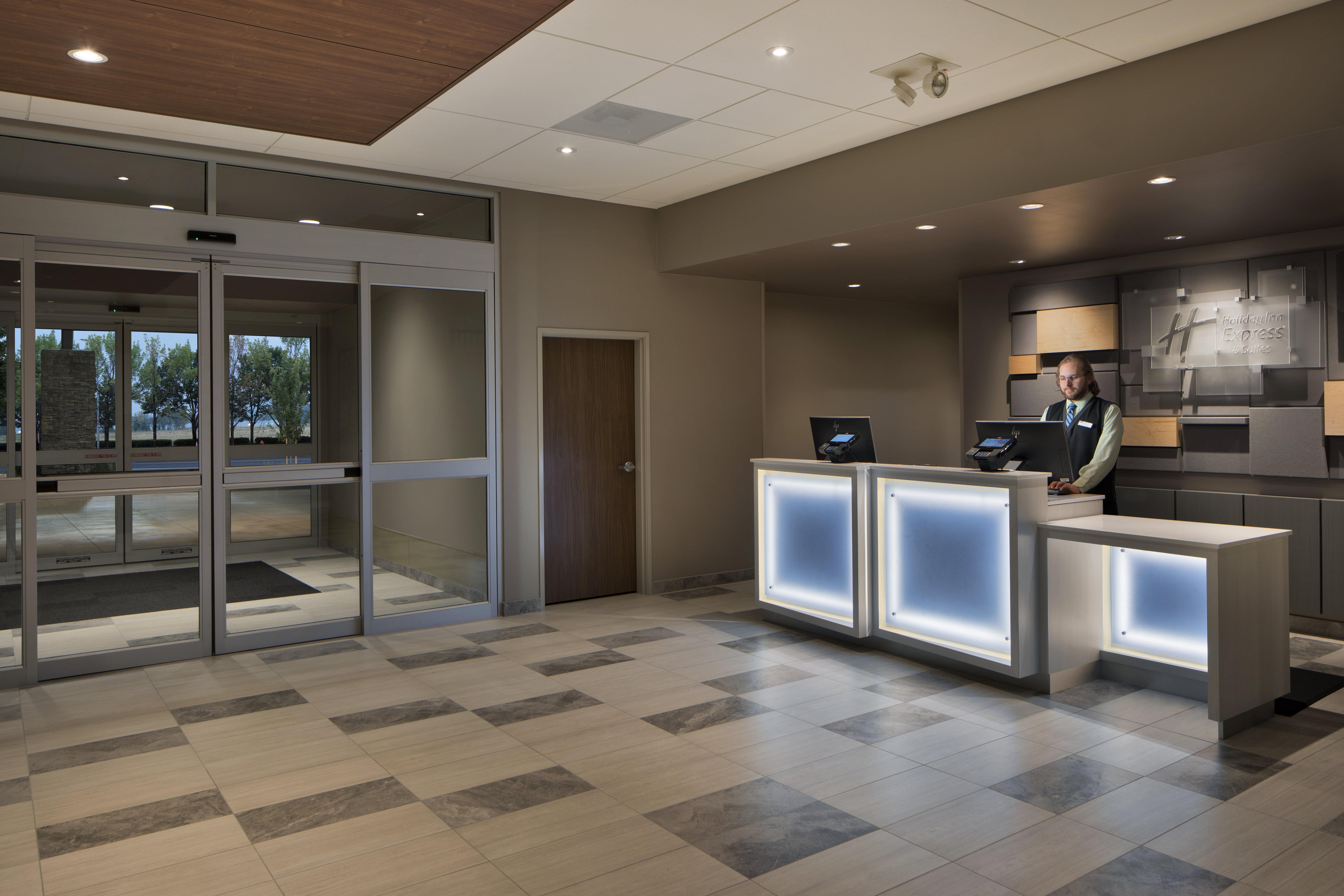 Holiday Inn Express & Suites - Portland Airport - Cascade Stn By Ihg מראה חיצוני תמונה